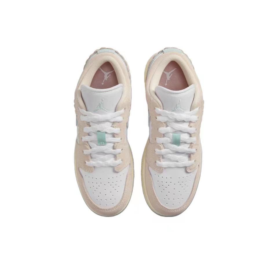 Air Jordan 1 Low SE Scalloped Edge Guava Ice (GS)  DZ5356-800