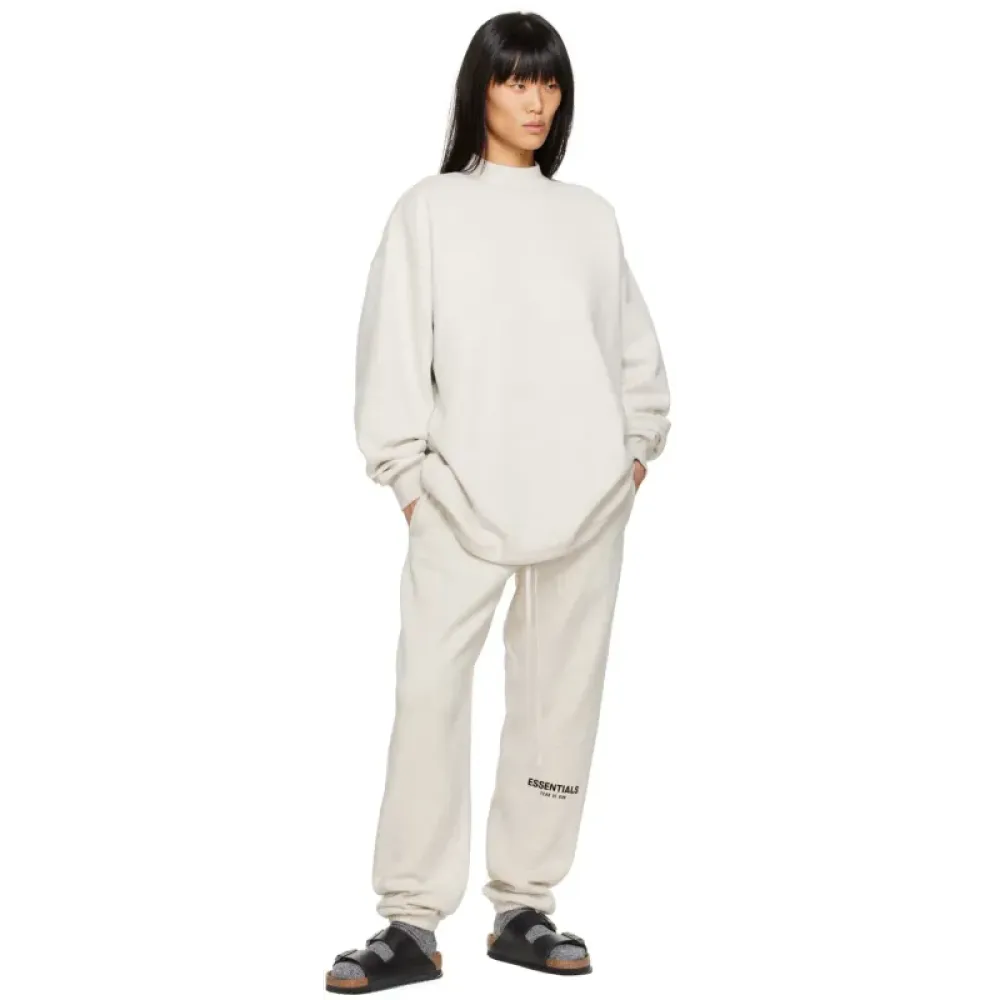 OBO Fear of God Essentials Off-White Drawstring Lounge Pants