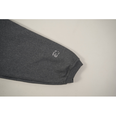 OBO Star-Patch Crew-Neck Oversized Sweatshirt 02