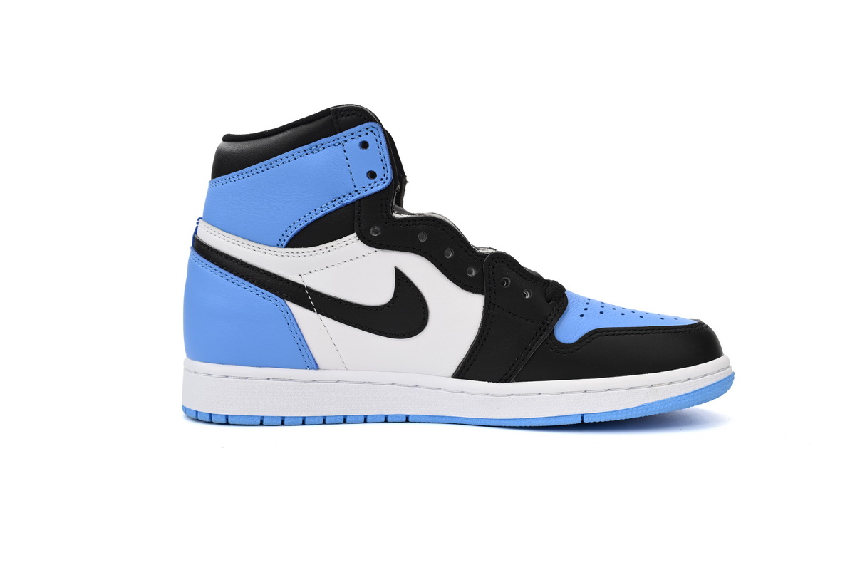  Air Jordan 1 High OG “UNC Toe” DZ5485-400