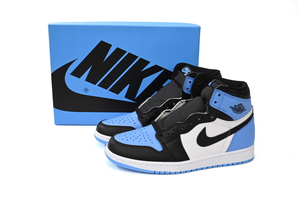  Air Jordan 1 High OG “UNC Toe” DZ5485-400