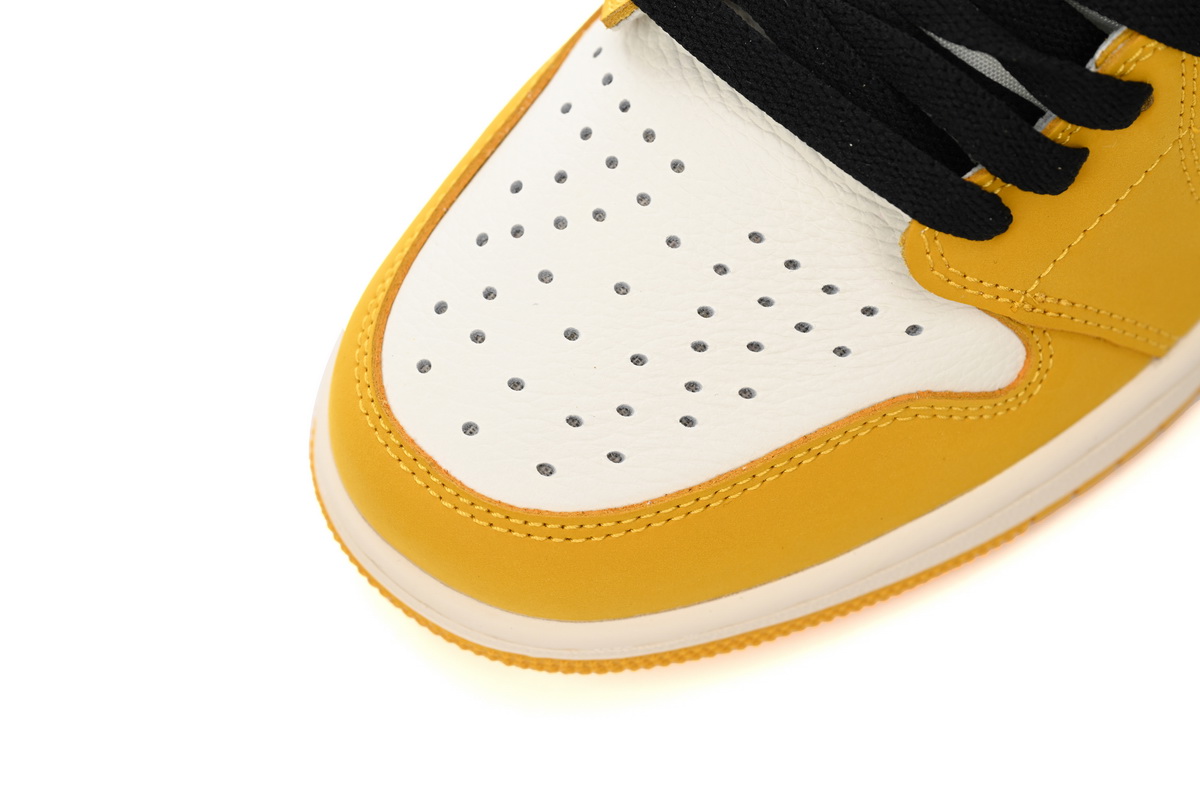 Air Jordan 1 High OG “Yellow Ochre” DZ5485-701