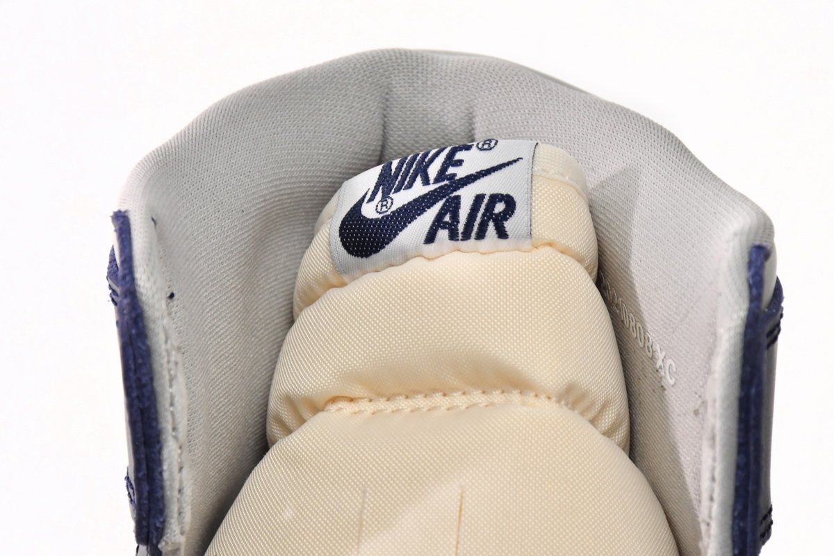 Air Jordan 1 Retro High 