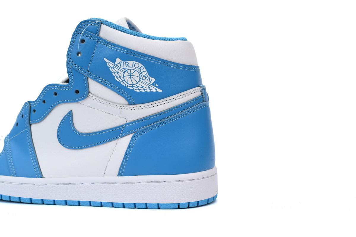 Air Jordan 1 Retro UNC 555088-117