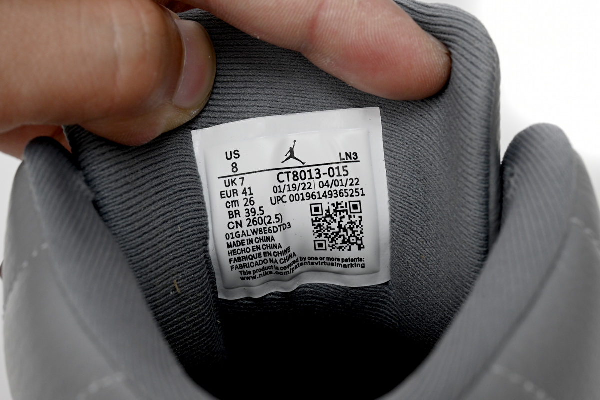 Air Jordan 12 Retro Stealth CT8013-015
