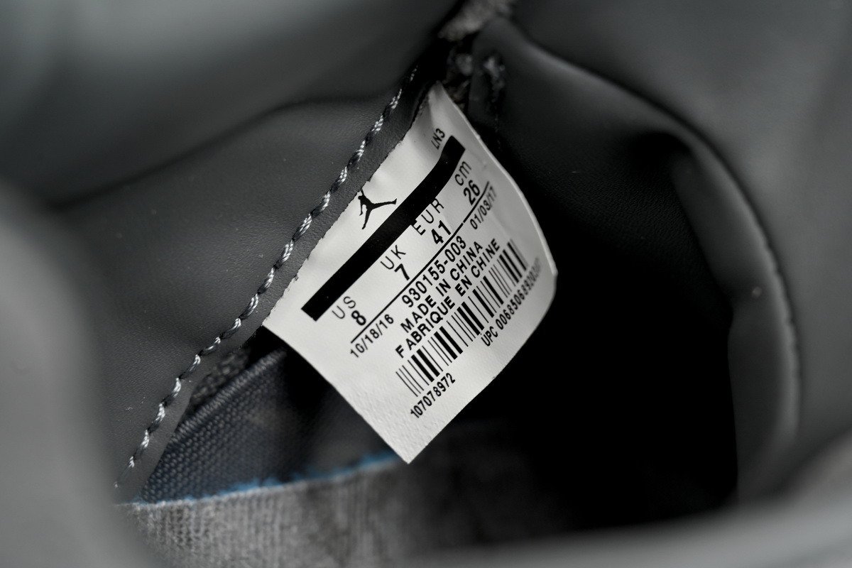 Air Jordan 4 Retro Kaws 930155-003