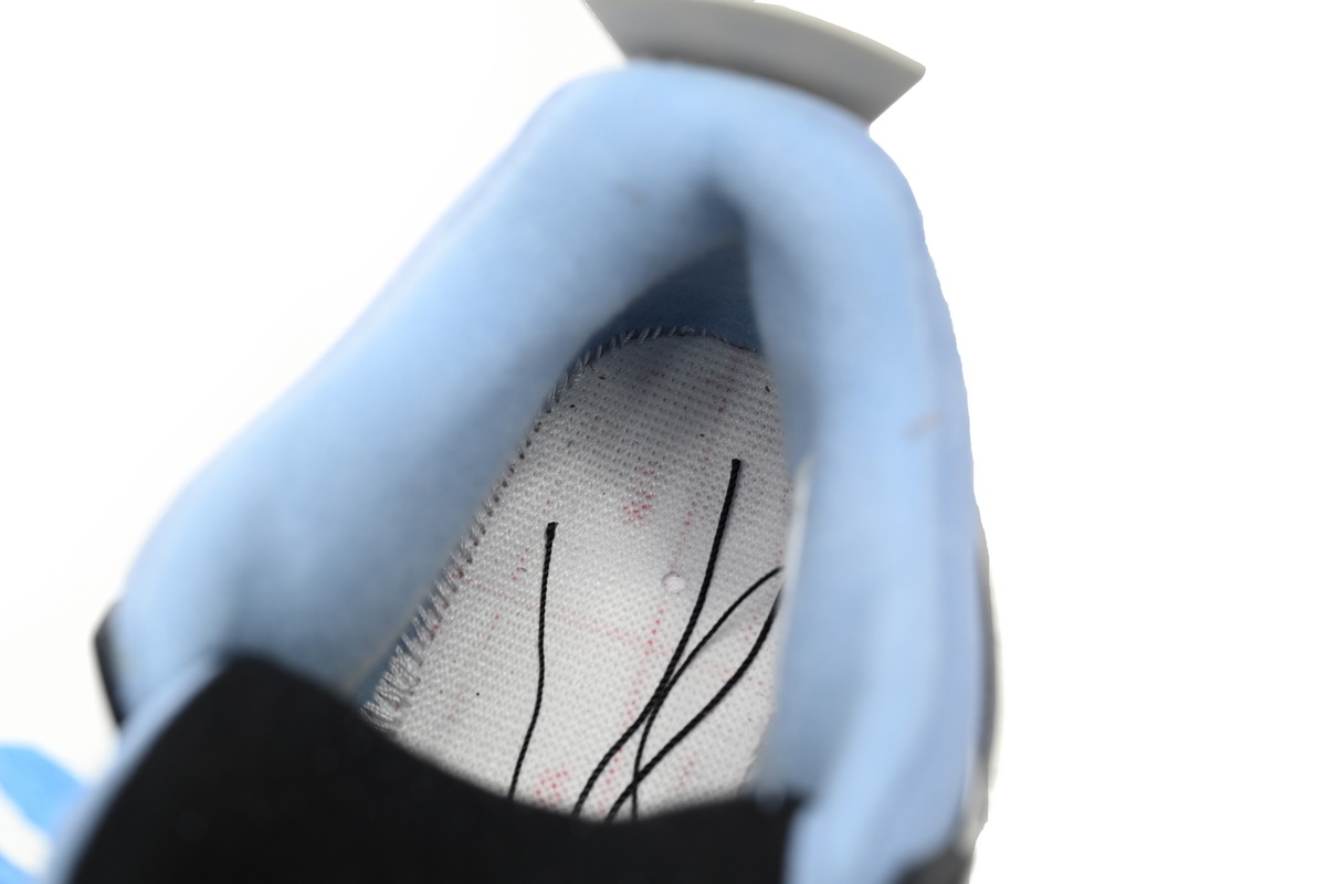 Air Jordan 4 Retro University Blue  CT8527-400