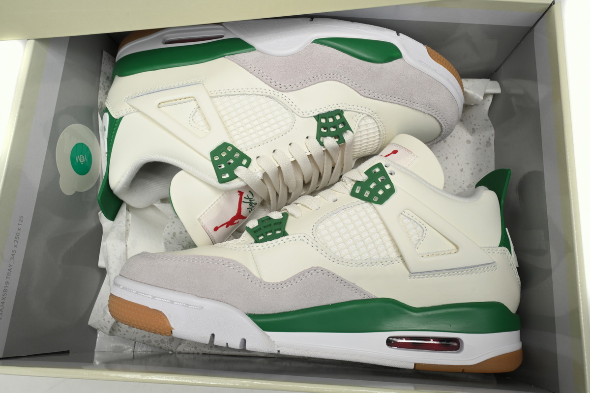 Jordan 4 Retro SB Pine Green DR5415-103