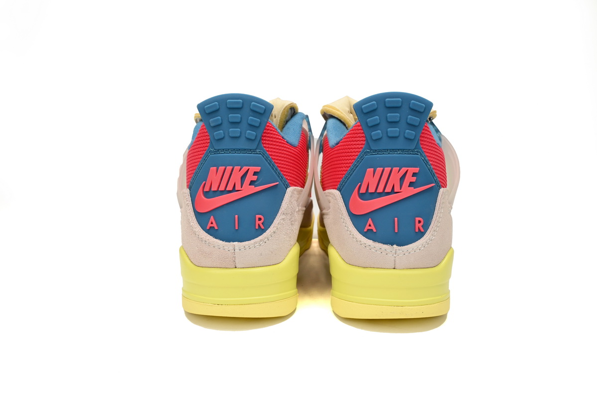 Jordan 4 Retro Union Guava Ice DC9533-800