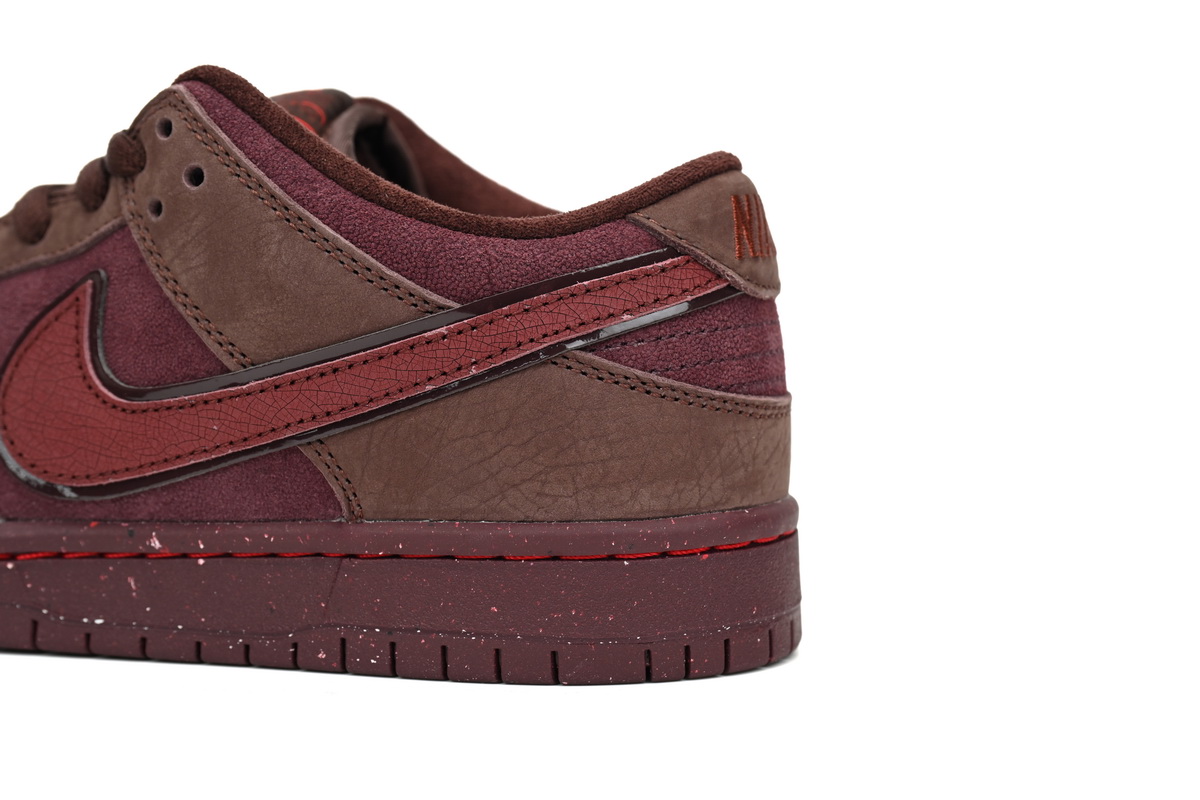 Nike SB Dunk Low City Of Love Burgundy Crush FN0619-600