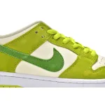 Nike SB Dunk Low Green Apple DM0807-300
