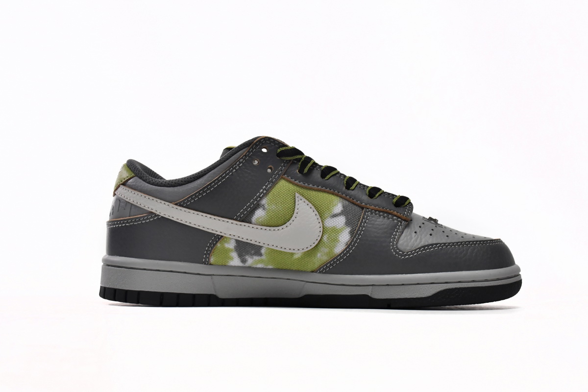 Nike SB Dunk Low HUF Wait, What!? (Friends and Family) FD8775-002