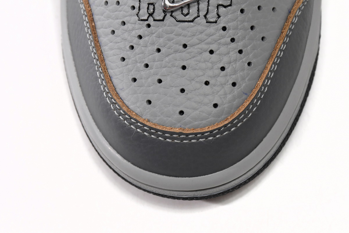 Nike SB Dunk Low HUF Wait, What!? (Friends and Family) FD8775-002