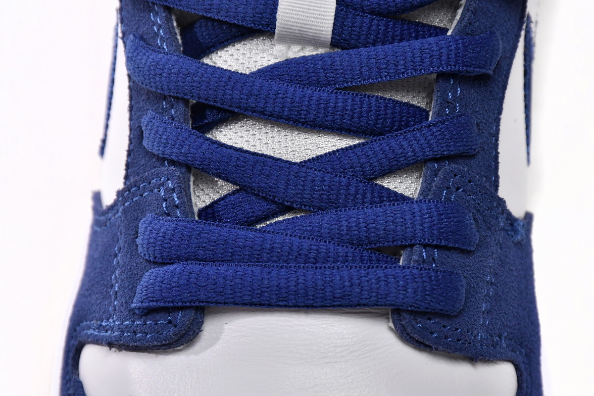 Nike SB Dunk Low Los Angeles Dodgers DO9395-400