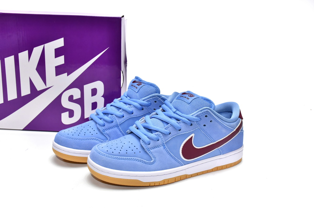 Nike SB Dunk Low Philadelphia Phillies DQ4040-400