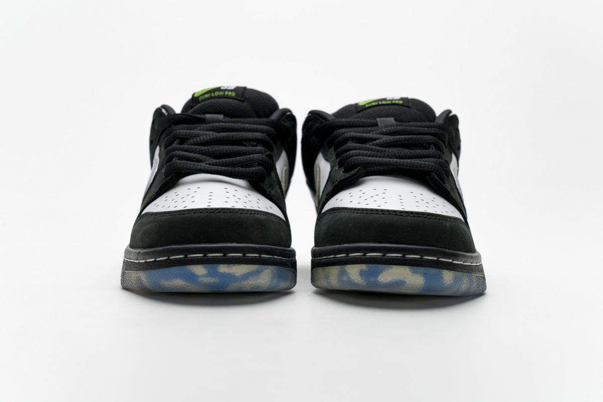 Nike SB Dunk Low Staple Panda Pigeon BV1310-013
