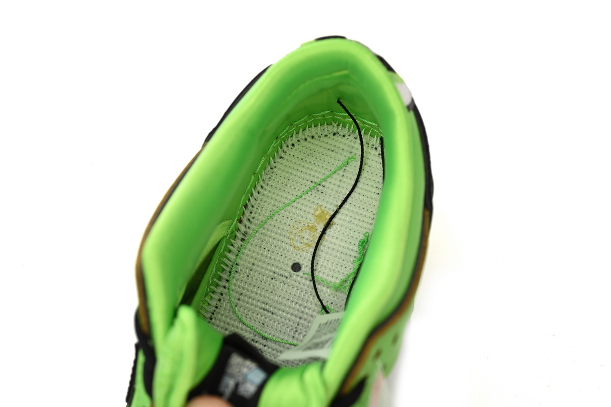 Nike SB Dunk Low The Powerpuff Girls Buttercup FZ8319-300