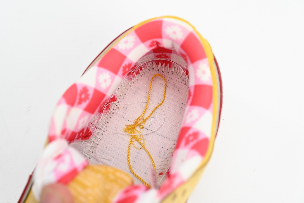 Nike SB Dunk Low Yellow Lobster 313170-137566