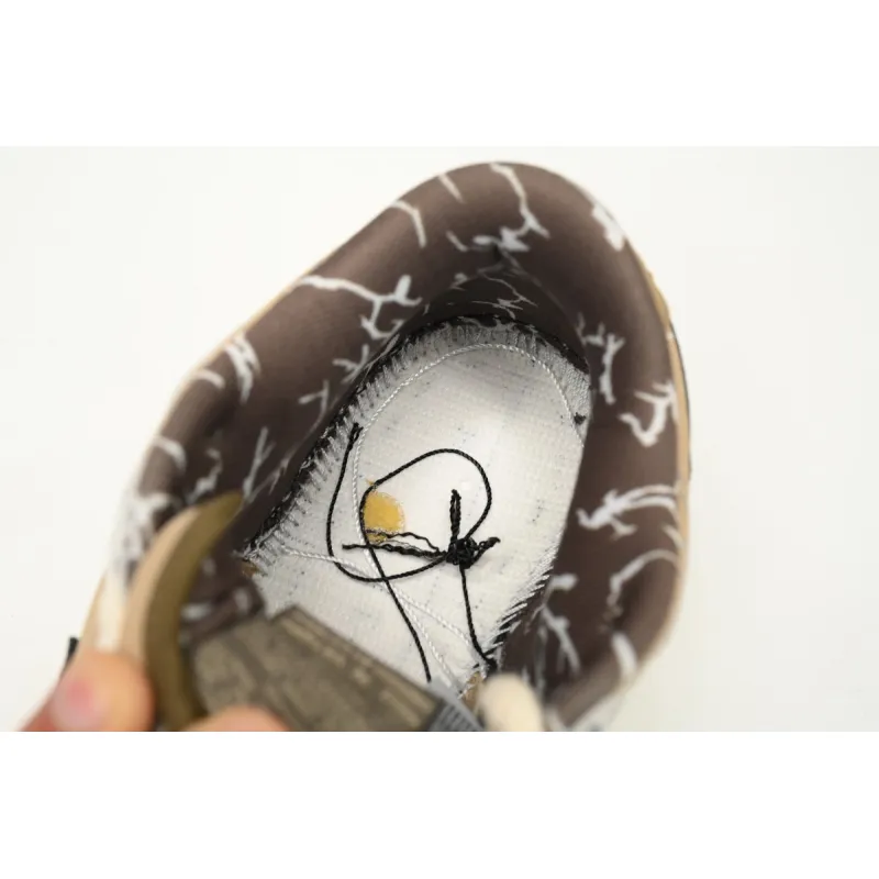 Nike Travis Scott X SB DunkGrey White Cashew Fruit  CT5053-010  