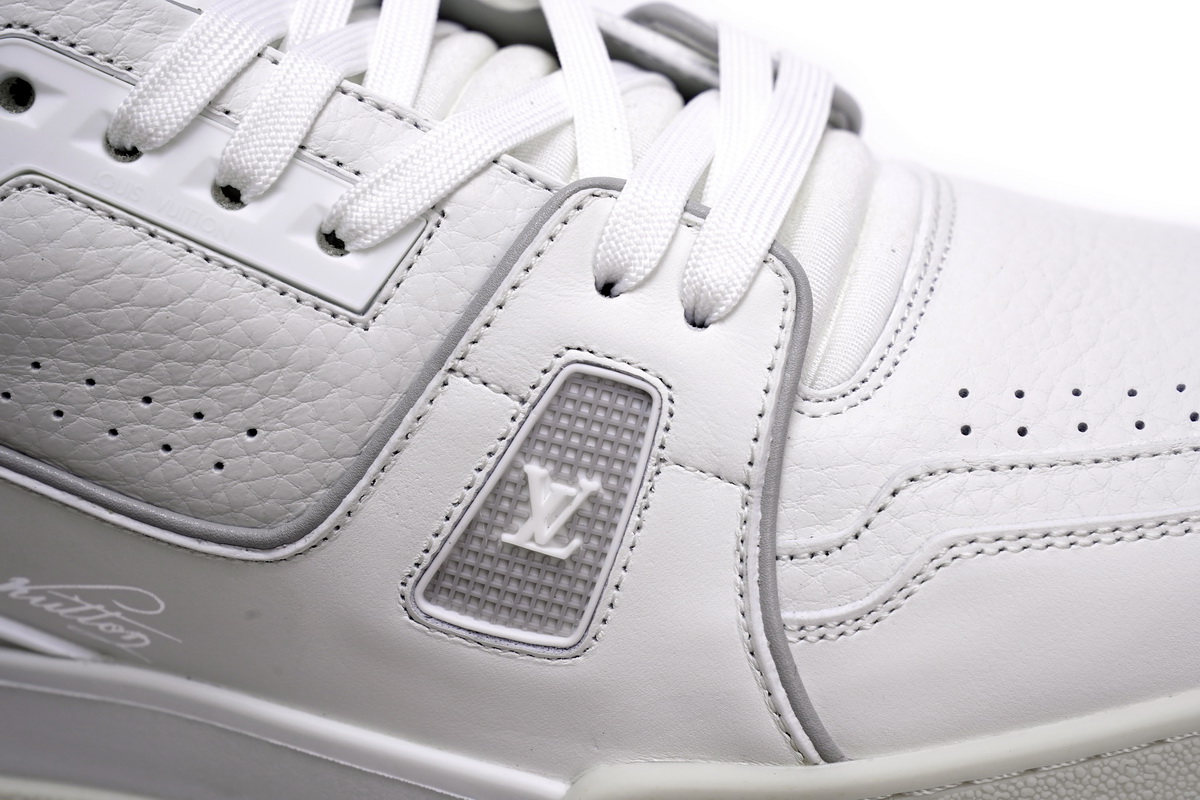 l**is V*t*n trainer white litchi pattern  fd0221