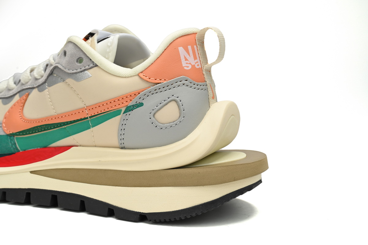 Sacai x Nike Vapor Waffle 3.0 Beige orange color  DD1875-107