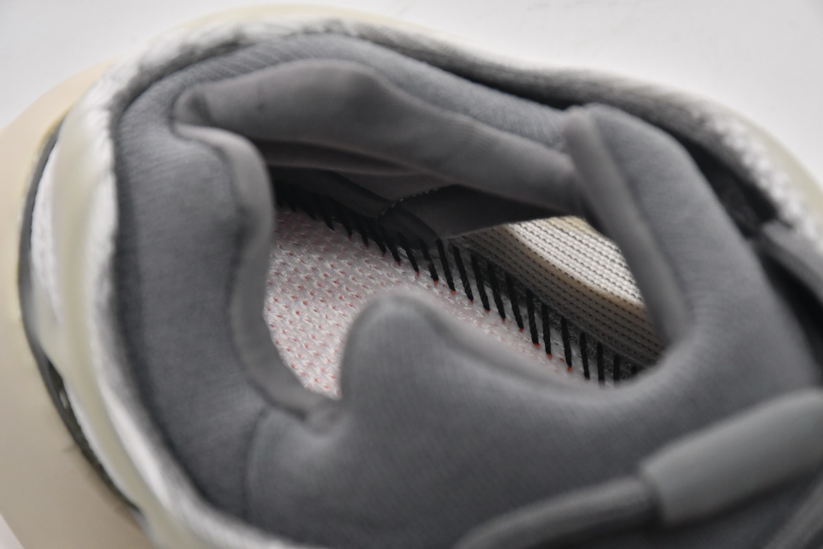 Ad*s yeezy 700 v3 fade salt id1674