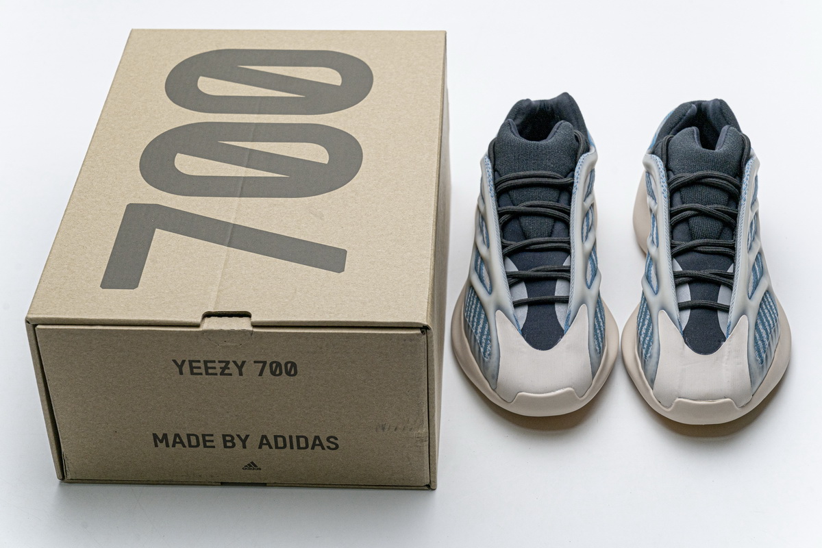 Ad*s yeezy 700 v3 kyanite gy0260