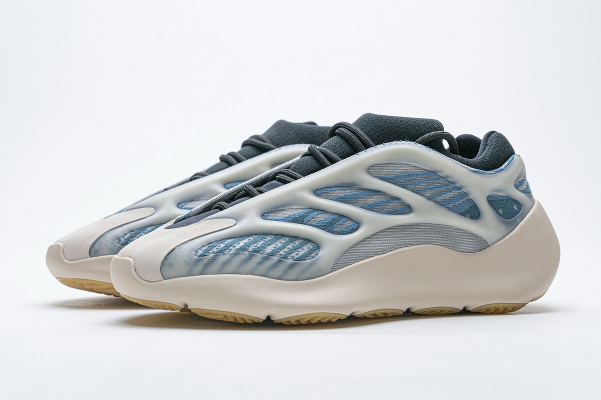 Ad*s yeezy 700 v3 kyanite gy0260