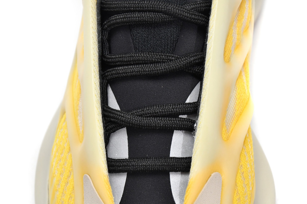 Ad*s yeezy 700 v3 mono safflower hp5425