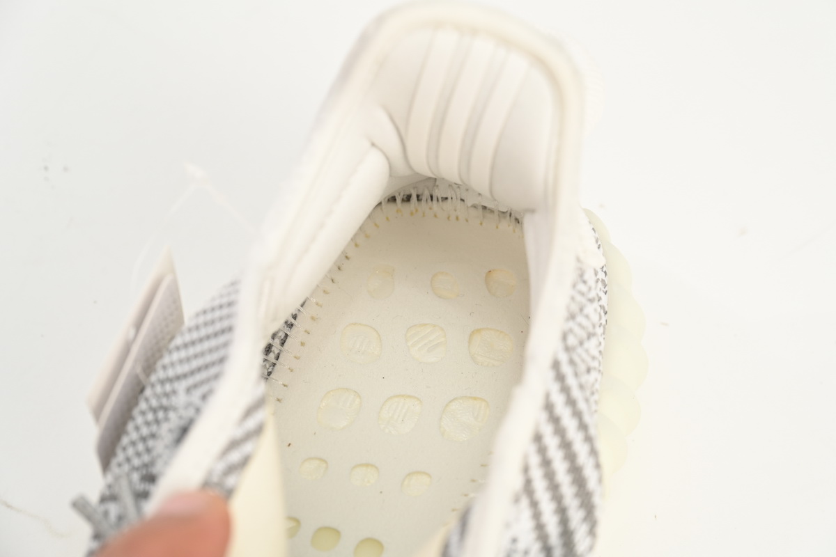 Adidas Yeezy Boost 350 V2 Static (Non-Reflective) (2018/2023) EF2905