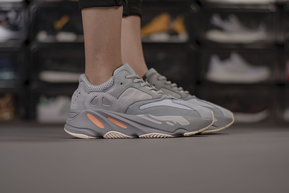 Ad*s yeezy boost 700 inertia  eg7597