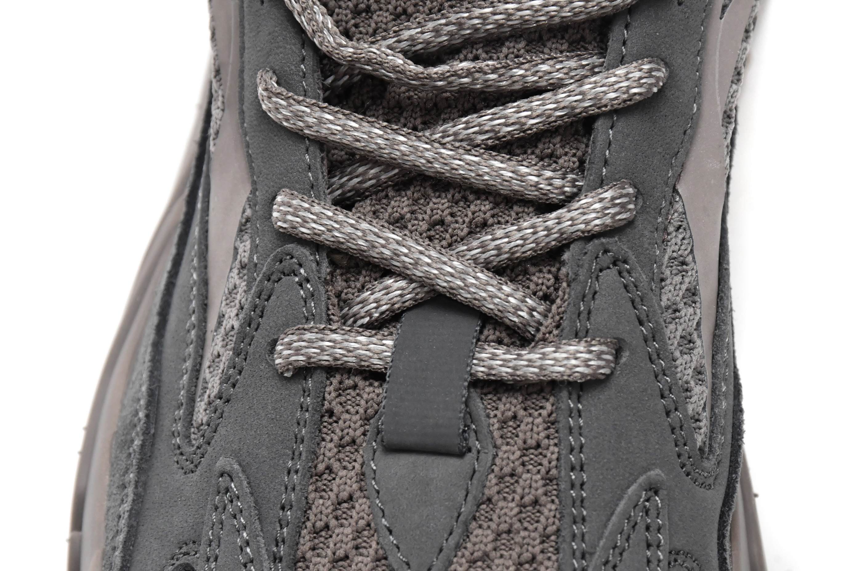 Adidas Yeezy Boost 700 V2 Mauve GZ0724