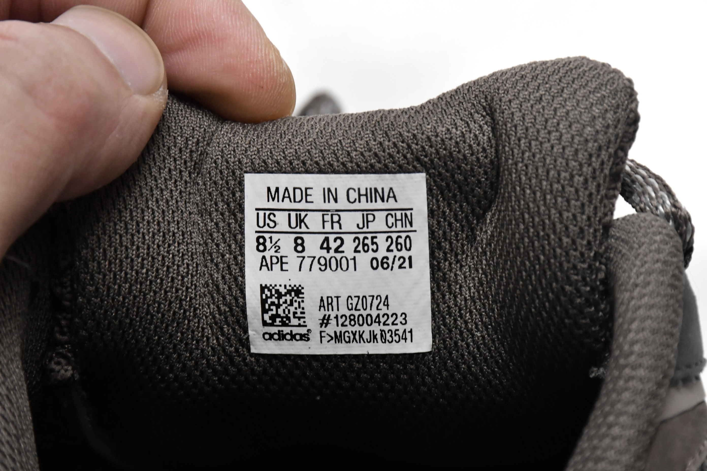 Adidas Yeezy Boost 700 V2 Mauve GZ0724