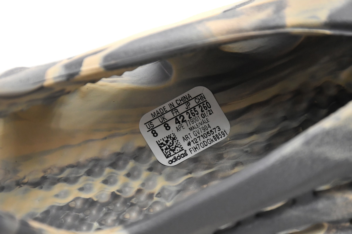 Ad*s yeezy foam rnnr mxt moon gray gv7904