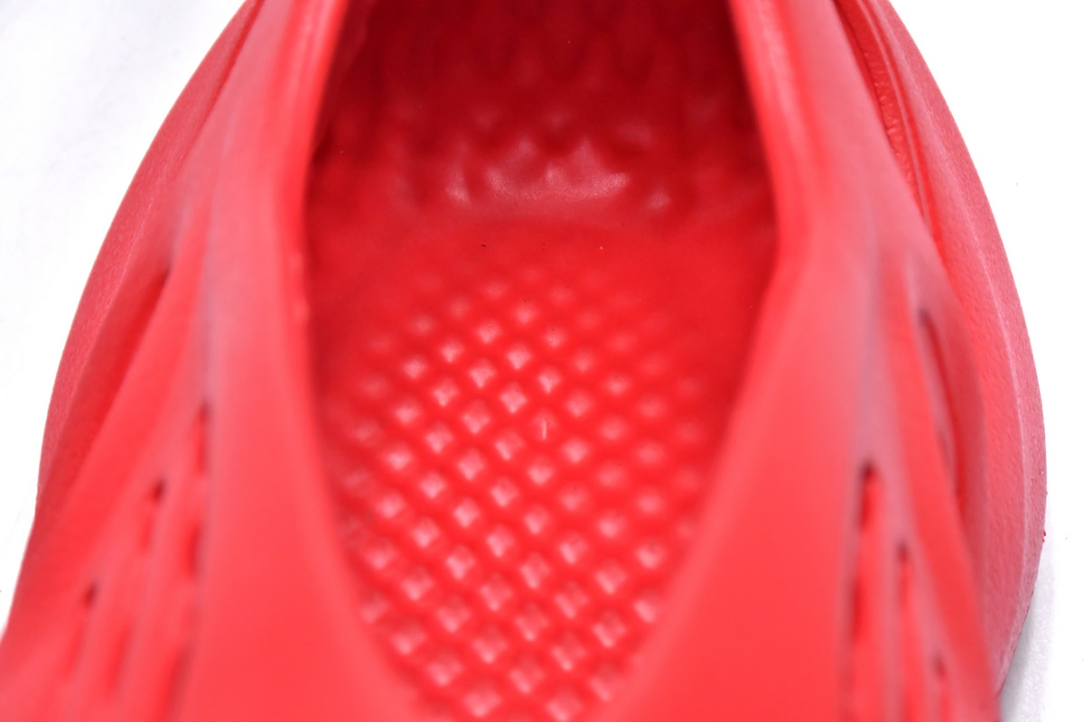 Ad*s yeezy foam rnnr vermillion gw3355