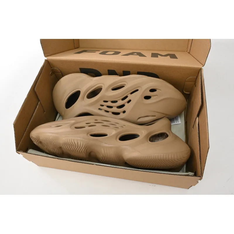 Adidas Yeezy Foam RNR Clay Taupe GV6842
