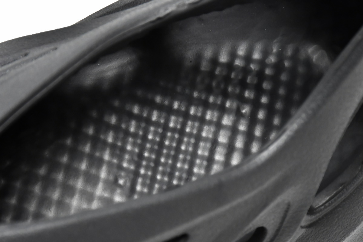 Adidas Yeezy Foam RNR Onyx (2022/2024) HP8739 