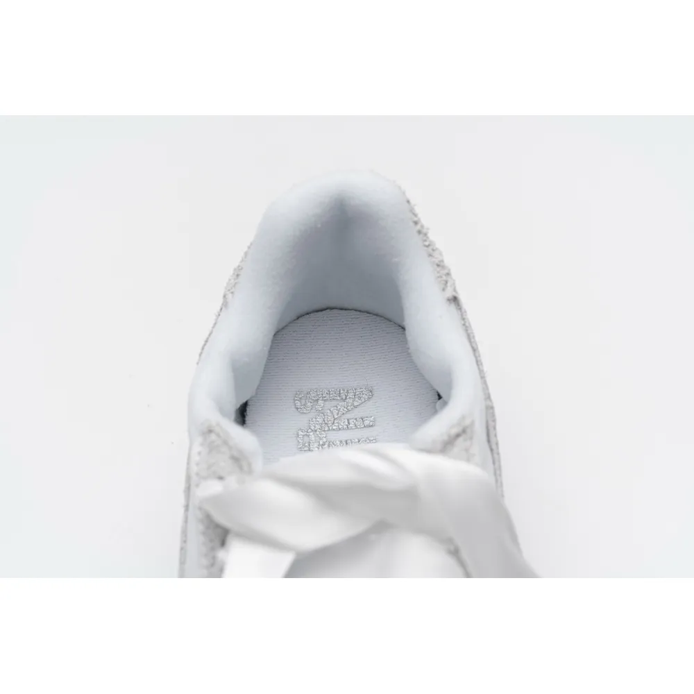 Nike LD Waffle sacai White Nylon BV0073-101
