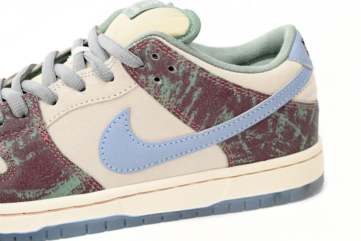 Nike SB Dunk Low Crenshaw Skate Club FN4193-100
