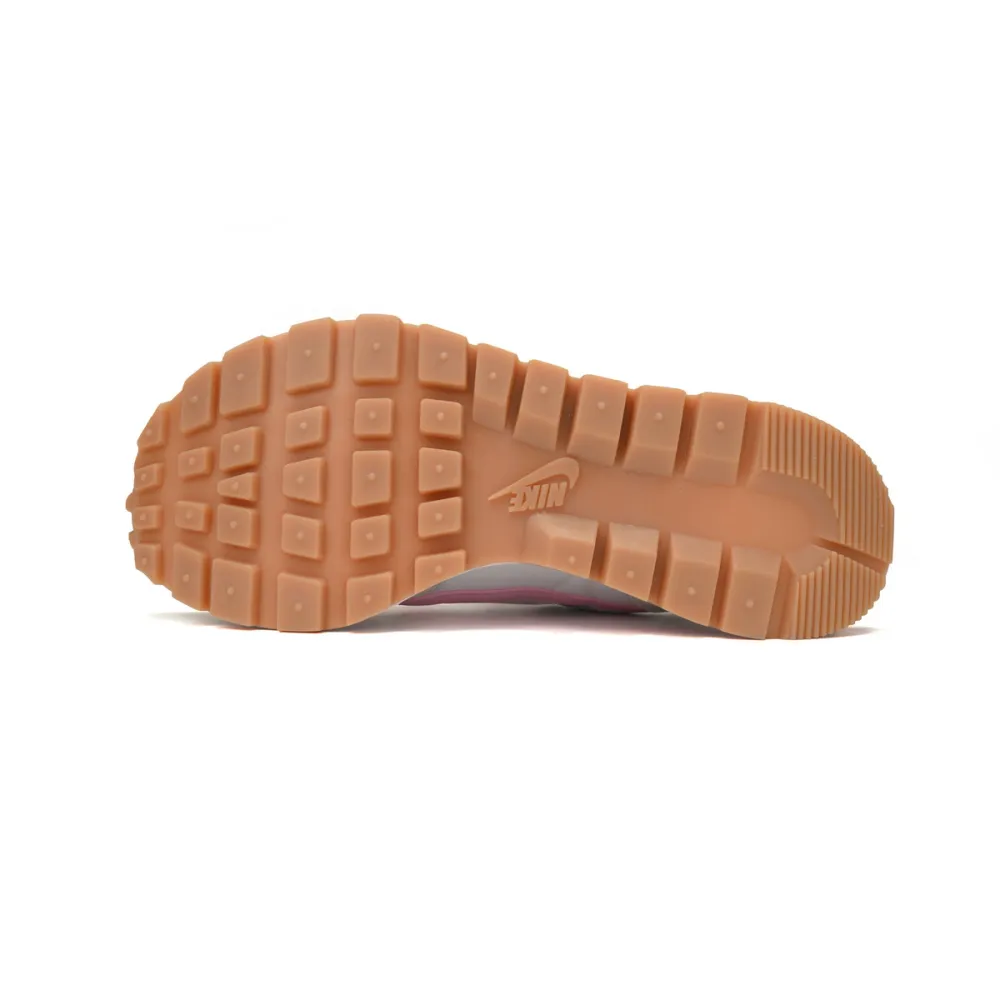 Sacai x Vapor Waffle “Tour Yellow DD1875-116