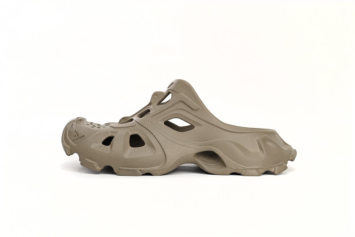  BALENCIAGA Brown 735249 W3CES 2000