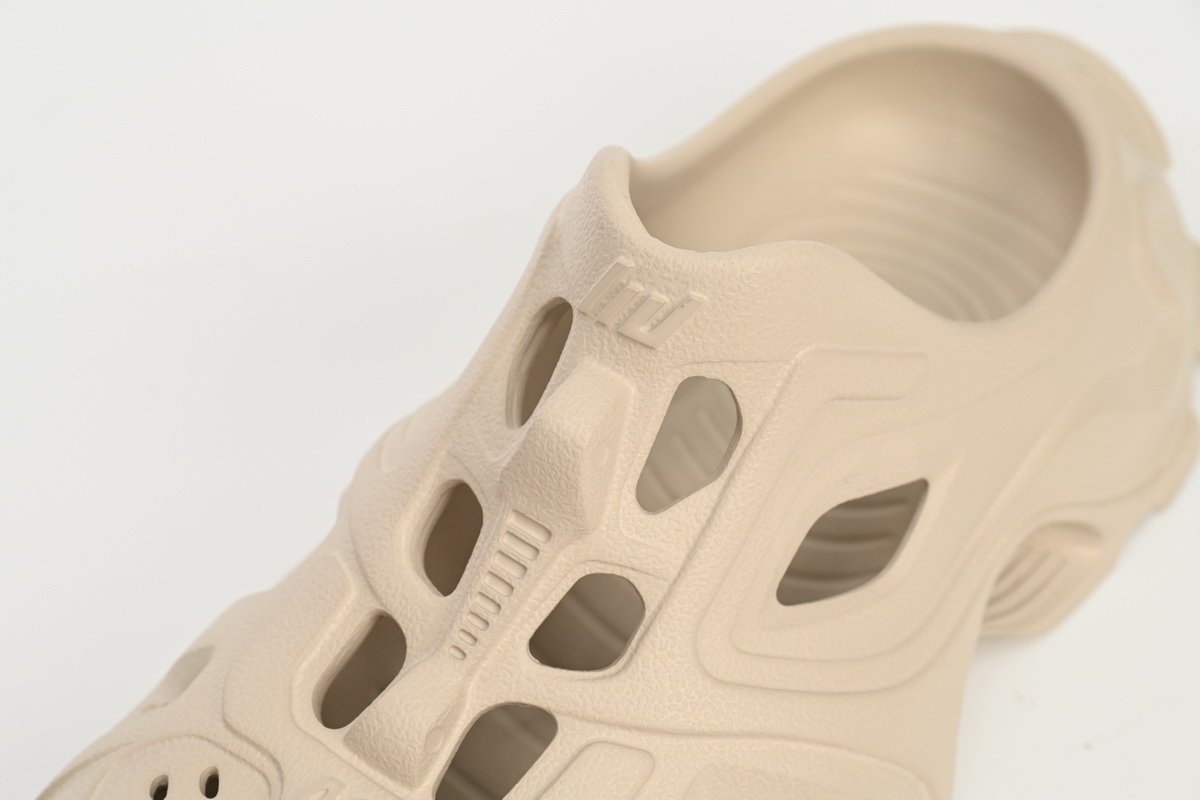  BALENCIAGA CreamColoured 735249 W3CES 9600