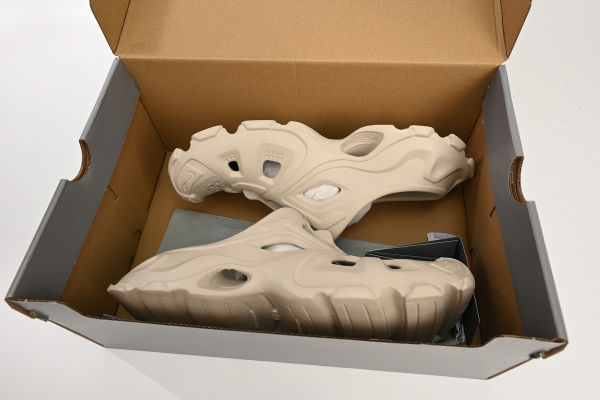  BALENCIAGA CreamColoured 735249 W3CES 9600