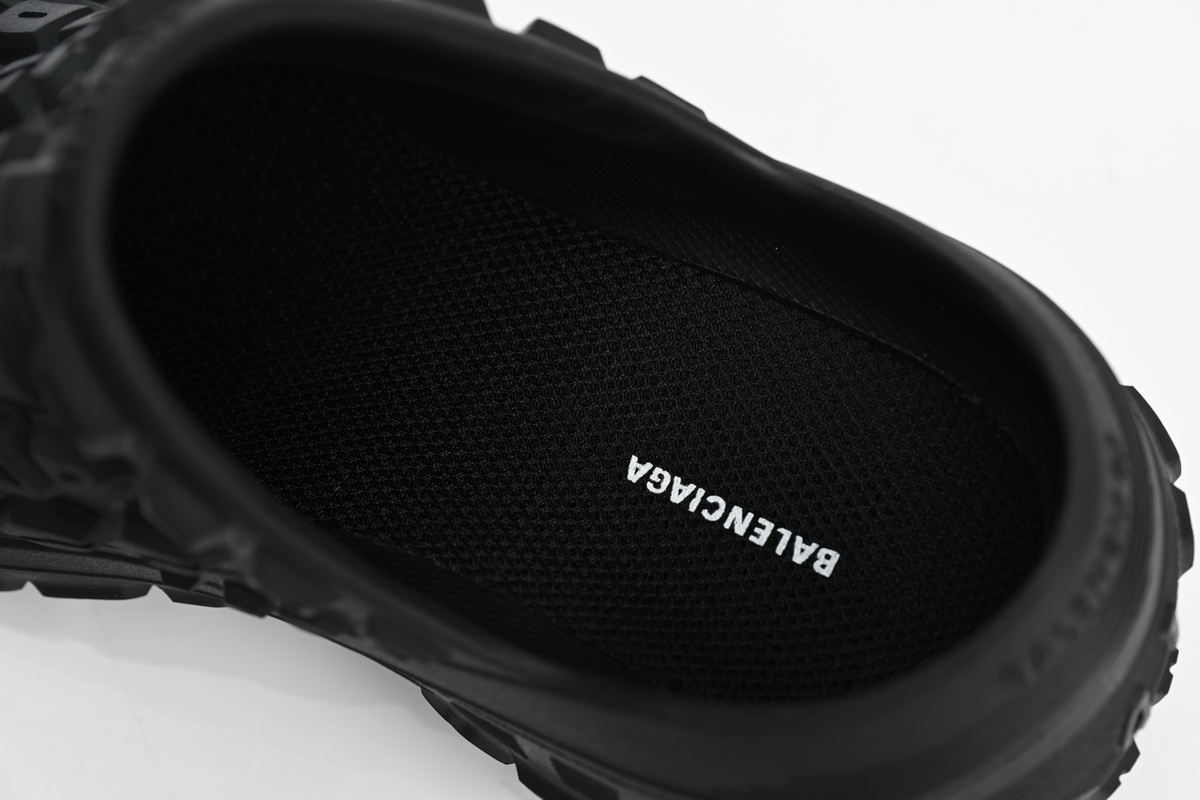  Balenciaga Defender Black 735250 W3CV2 1000