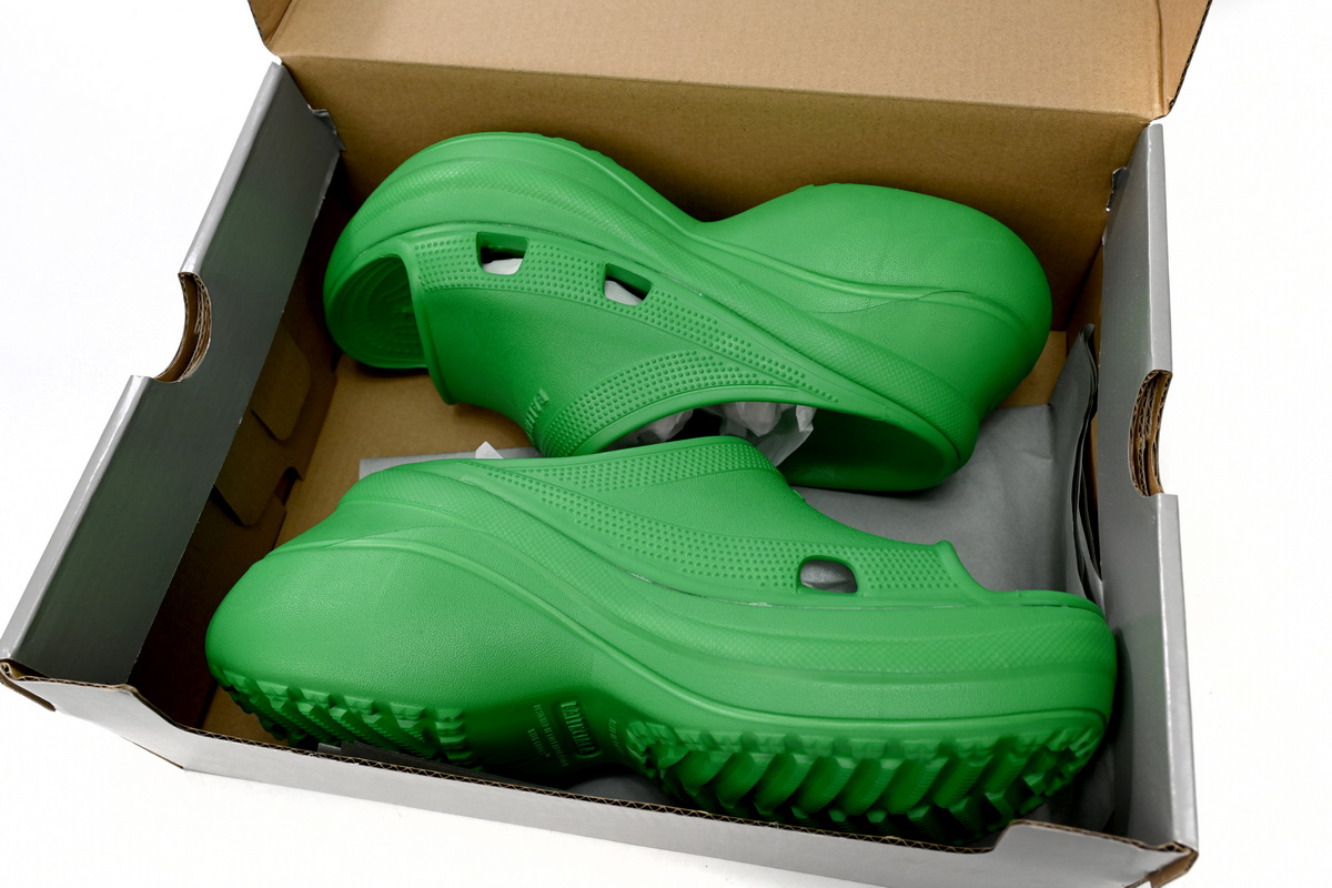 Ba*len*cia*ga pool crocs green 677386 w1s8e 3033