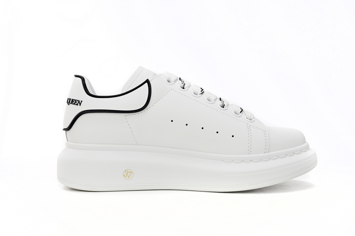 Alexander McQueen Oversized White Black Trim 625156WHXMT9074