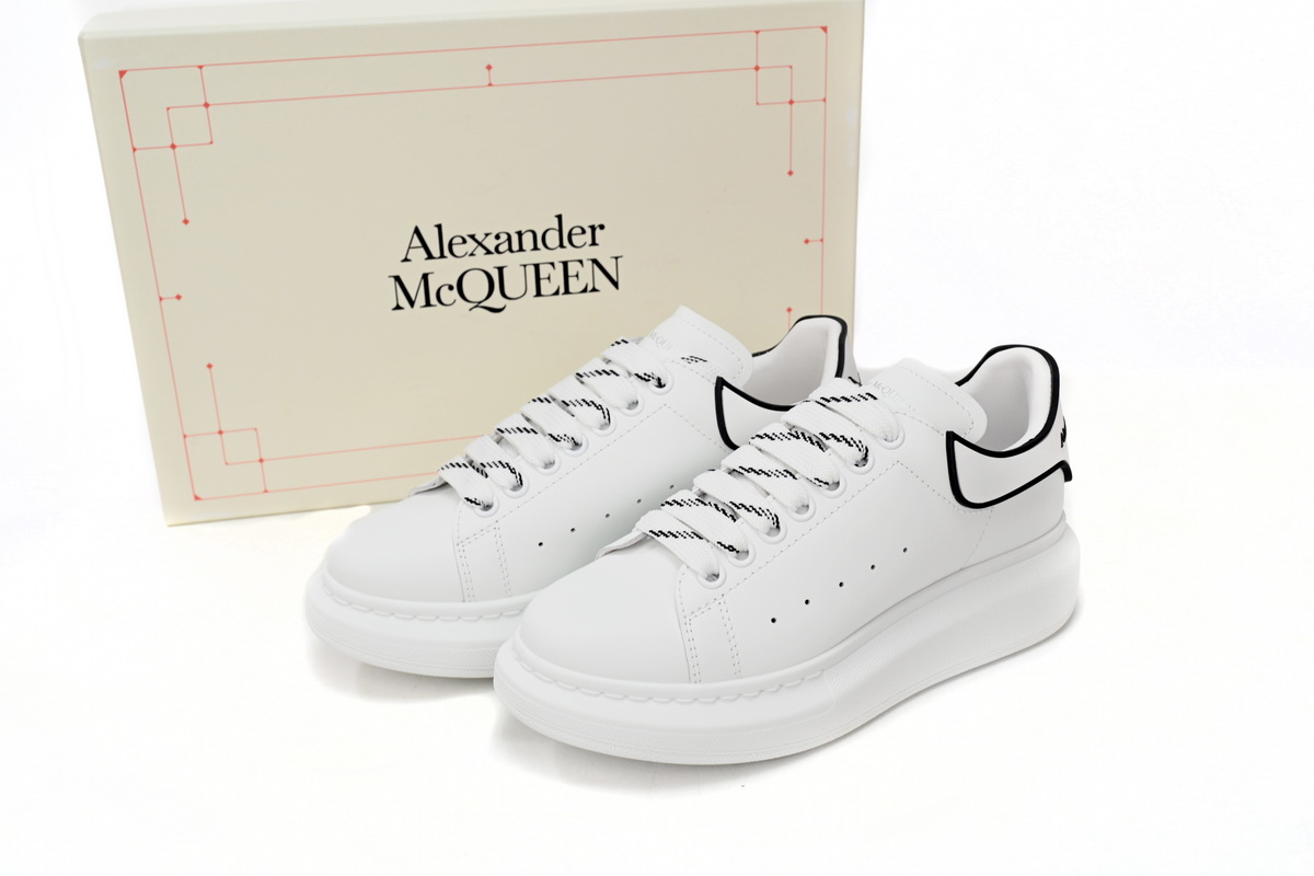 Alexander McQueen Oversized White Black Trim 625156WHXMT9074