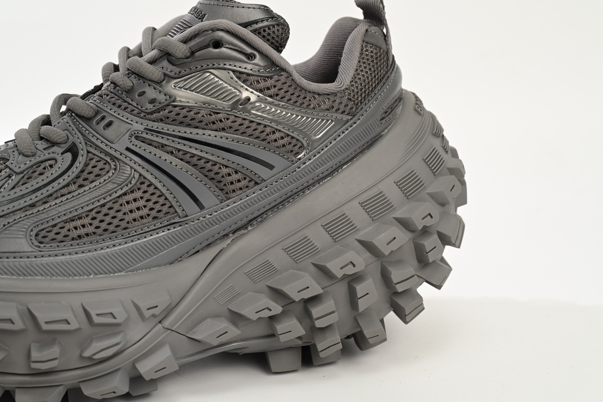 Balenciaga Defender Black Gray  685611 W2RA6 3000 
