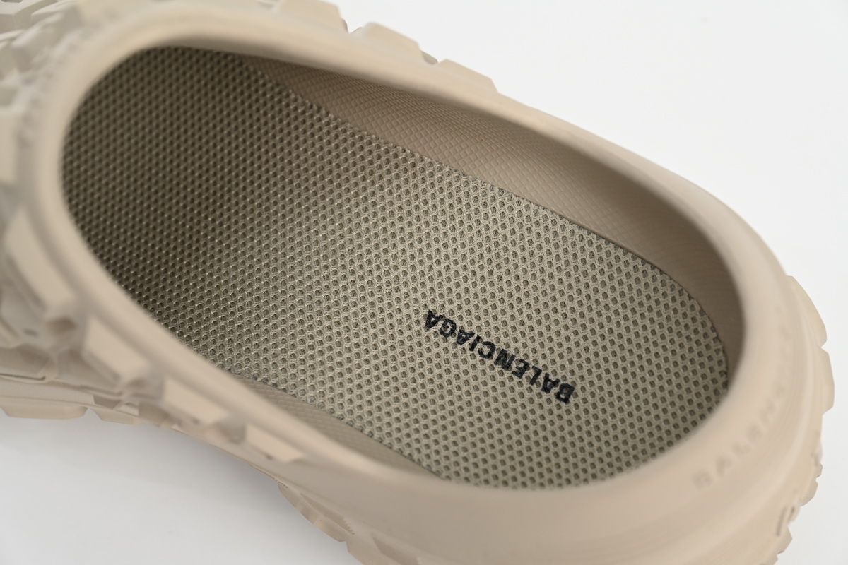 Balenciaga Defender Rice White 735250 W3CV2 9700