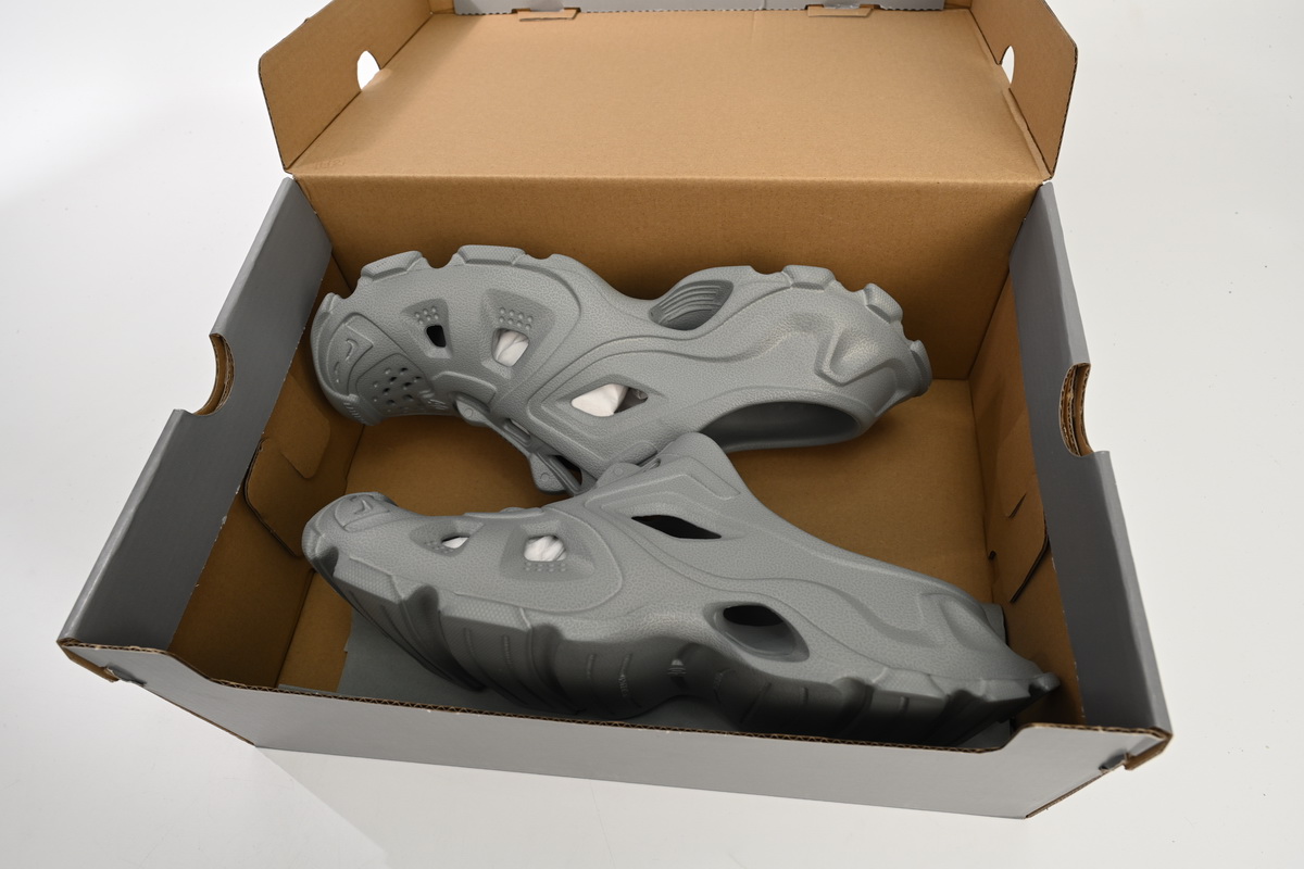 BALENCIAGA Grey 735249 W3CES 1200